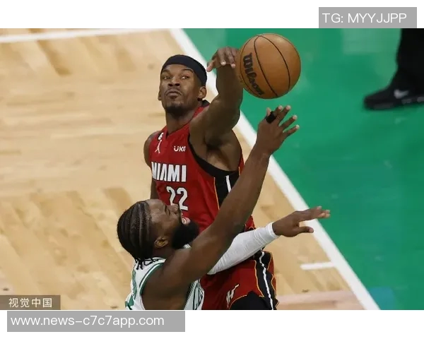 巴特勒半场表现出色轻松斩获9分4篮板2助攻展现实力