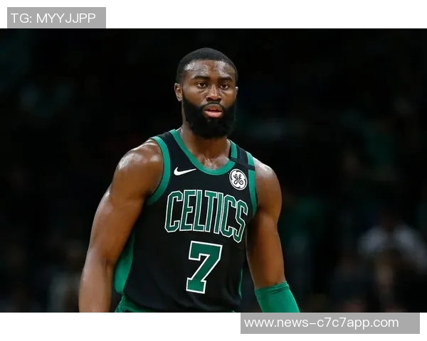 新的受害者曝光杰伦布朗发际线粉再引热议霍兰肩膀黑色伤痕引关注 新的受害者曝光杰伦布朗发际线粉再引热议霍兰肩膀黑色伤痕引关注