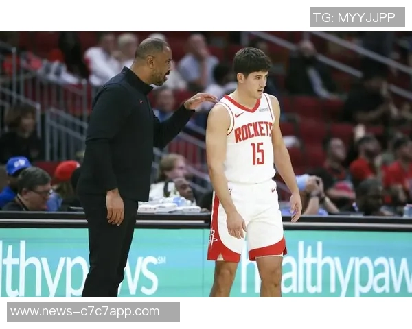 克尼佩尔三分球命中率高达533成为出手30次球员中的最佳射手 克尼佩尔三分球命中率高达533成为出手30次球员中的最佳射手