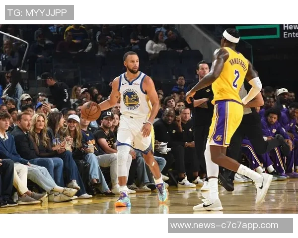 科尔透露库里巴特勒追梦季前赛首战预计出场15分钟明天将进行对抗训练