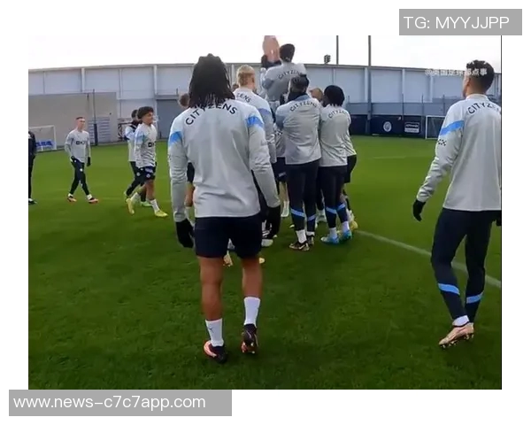 雷斯谈与哈兰德和B席从对手到队友的奇妙转变感受