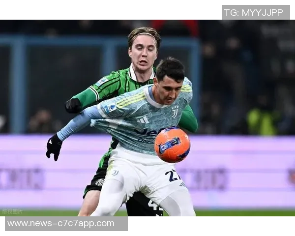 马蒂奇37岁依然神勇凌空抽射破门今夏自由转会萨索洛