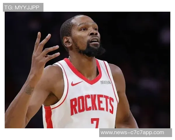 杜兰特分析申京与亚当斯双塔组合的潜力与意外效果 杜兰特分析申京与亚当斯双塔组合的潜力与意外效果